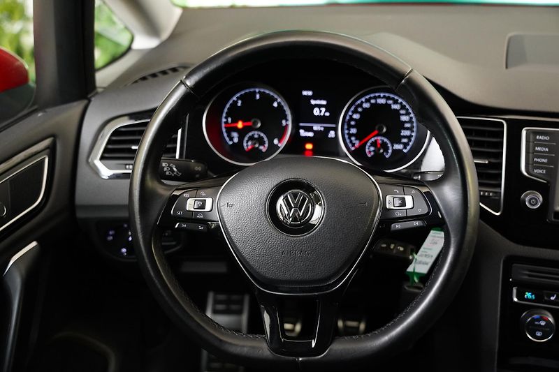 Volkswagen Golf Sportsvan - fotka 18 z 27