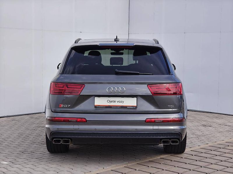 Audi Q7 - SQ7 Quattro 8TT  4,0TDI - fotka 25 z 27