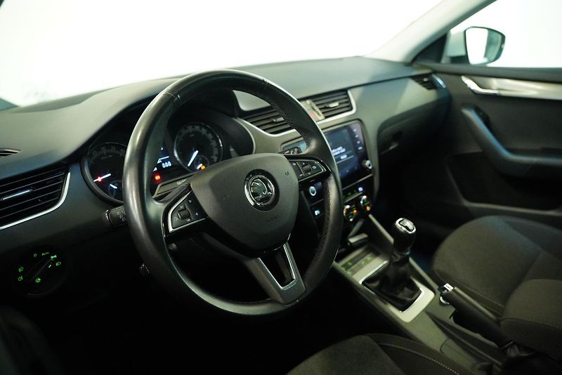 Škoda Octavia - fotka 15 z 29