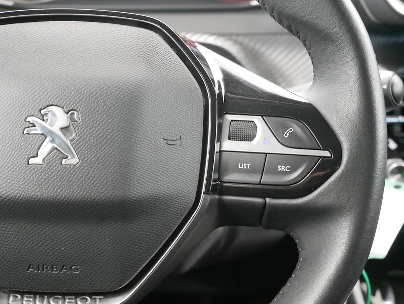 Peugeot 2008 - fotka 18 z 26