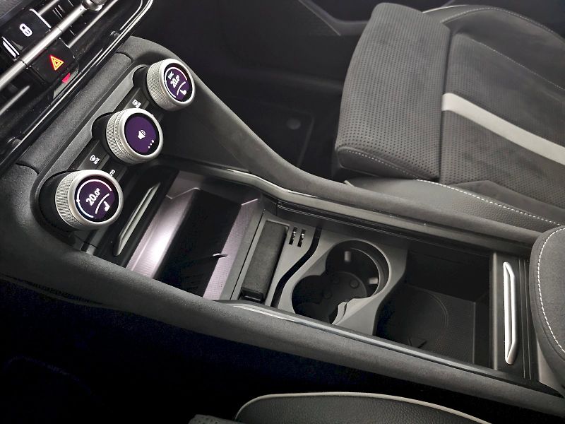 Škoda Kodiaq (2025) 2.0TDi 142kW 4x4 SPORTLINE 7S - fotka 15 z 30