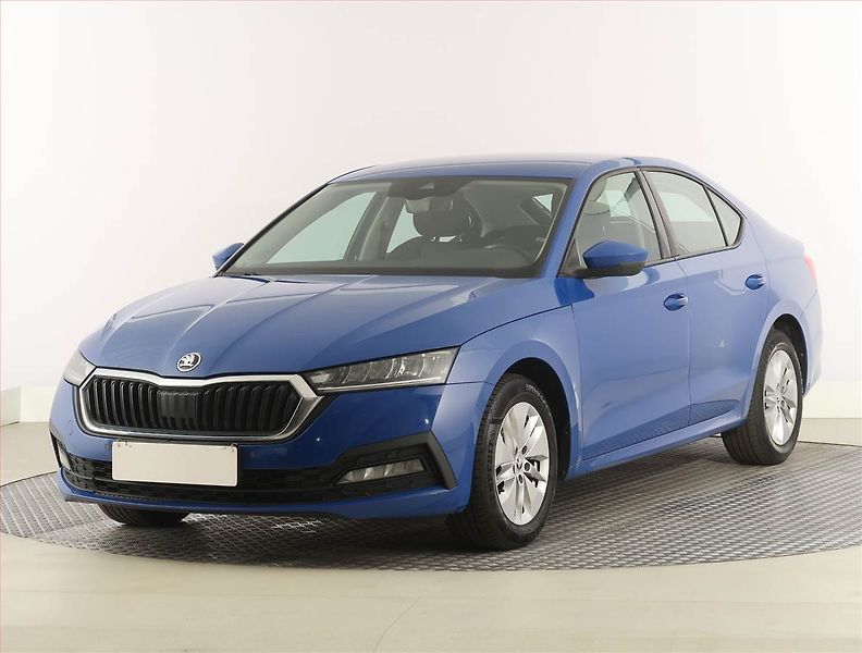 Škoda Octavia (2020) Ambition Plus 2.0 TDI - fotka 2 z 24