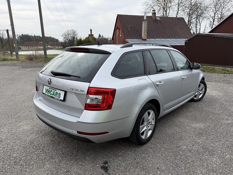 Škoda Octavia 1,6TDI 85kW Pravidelný servis - fotka 4 z 25