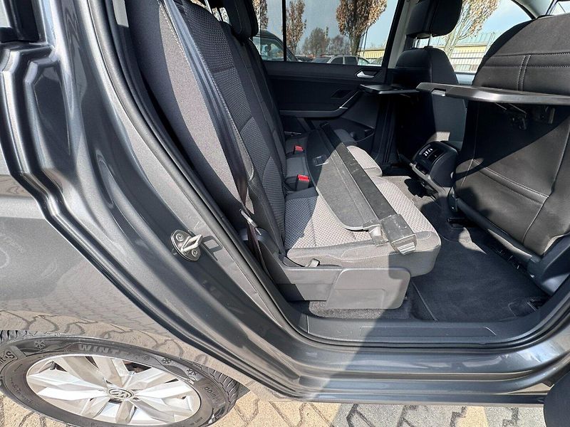 Volkswagen Touran (2016) 7X 2,0 TDI 110 KW 2 MAJ TAŽNÉ - fotka 35 z 50