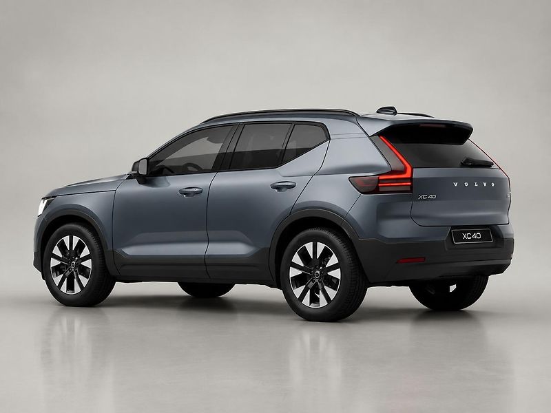 Volvo XC40 (2026) B3 PLUS DARK  - fotka 4 z 17