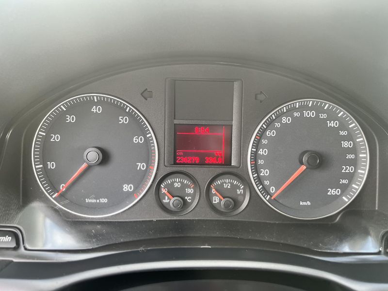 Volkswagen Golf 1.4TSI 90KW,DSG,DIGI,TEMPOMAT - fotka 34 z 45