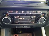 Volkswagen Jetta 1.2 TSI DigiKlima 33000km!! - náhled 11