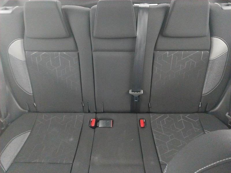 Peugeot 2008 (2019) 1.2 PureTech, Tempomat - fotka 10 z 16