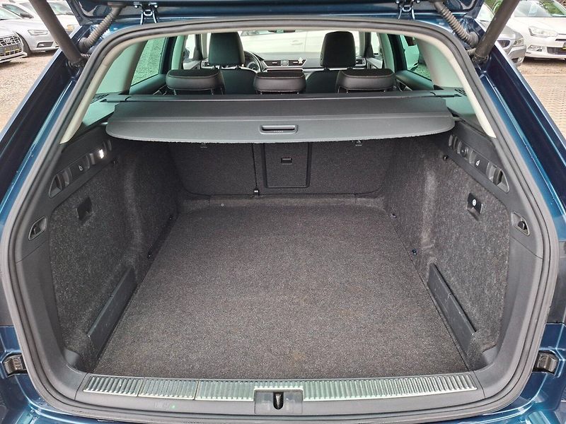 Škoda Superb (2019) 2.0TDI 110kW DSG -WEBASTO-DCC - fotka 33 z 43
