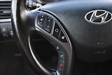 Hyundai i30 1,6 i  ČR,1.MAJ,WEEKEND DESIGN - náhled 16