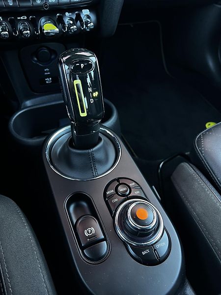 Mini Cooper SE 135kW Kůže Head-up, Tepelko - fotka 12 z 25