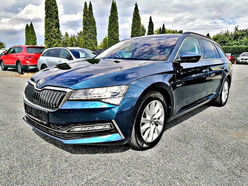 Škoda Superb (2021) IV 1.4 TSi PHEV 160kW - fotka 2 z 36