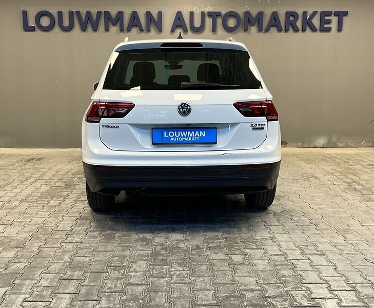Volkswagen Tiguan BMT 4MOTION 110kW HIGHLINE - fotka 15 z 17