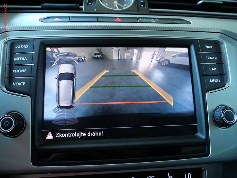 Volkswagen Passat (2015) 2.0 TDi, LED, kamera, STK5/28 - fotka 19 z 21
