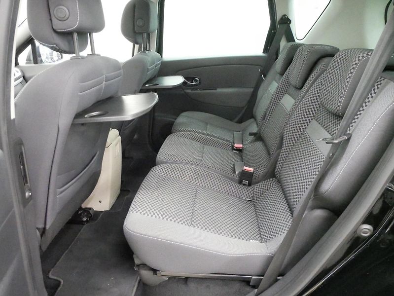 Renault Scénic - fotka 27 z 28