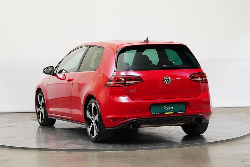 Volkswagen Golf - fotka 7 z 25