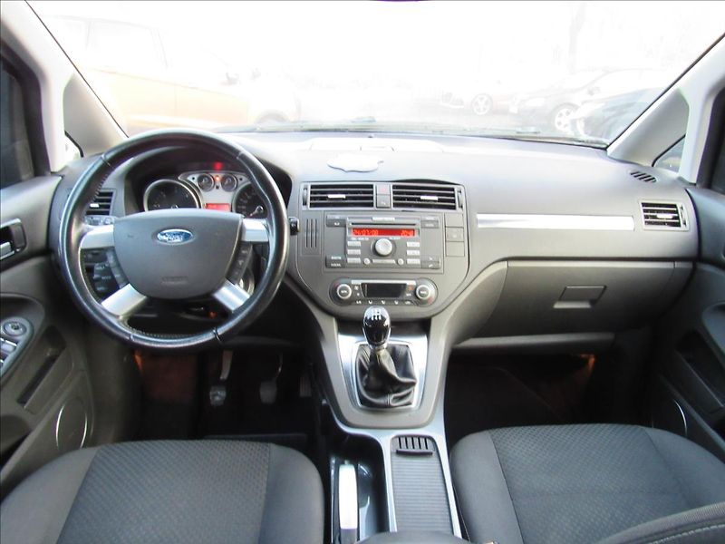 Ford C-MAX 1,8 TDCi 85kW Titanium - fotka 11 z 28