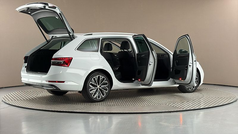 Škoda Superb 2.0 TDI DSG 4x4 L&K Combi - fotka 6 z 33