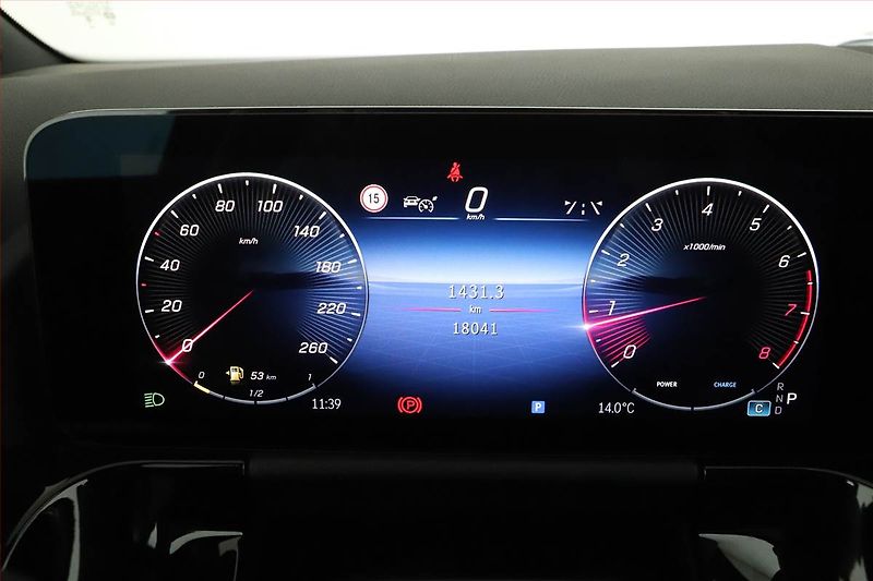 Mercedes-Benz GLA (2026) 200, AMG Line, Navigace - fotka 16 z 18