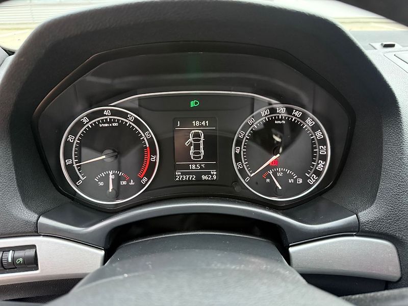 Škoda Octavia (2010) - fotka 33 z 46