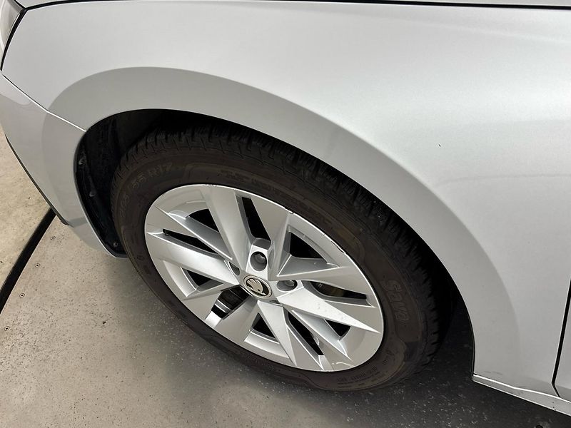 Škoda Octavia Ambition DSG - fotka 26 z 27