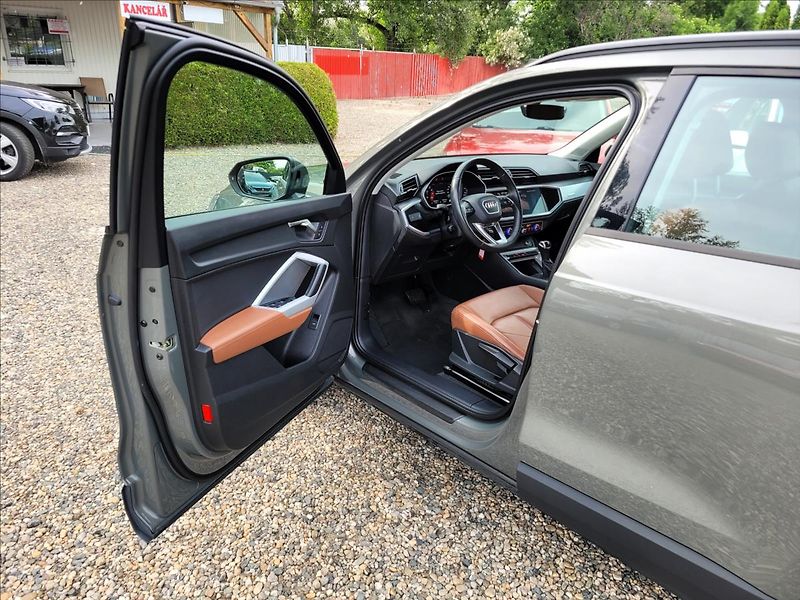 Audi Q3 1,5 TFSI,S-tronic,TFT,kůže - fotka 7 z 50