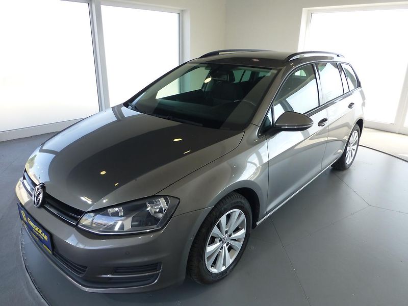 Volkswagen Golf (2014) 1,6TDI*NAVI*DIGI**ALU**PARK.S - fotografie inzerátu