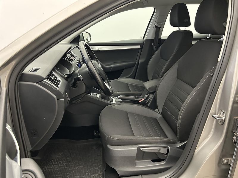 Škoda Octavia 1.0 TSI Ambition Plus Extra - fotka 7 z 22