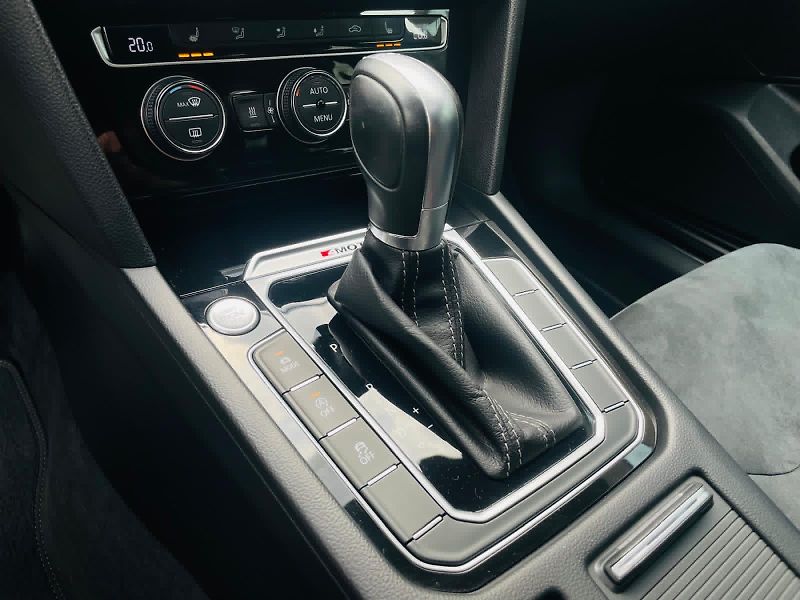 Volkswagen Arteon 2.0TDI 4x4 AUT FULL VÝBAVA ČR - fotka 46 z 59