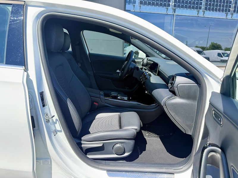 Mercedes-Benz Třídy A (2019) 180 d - fotka 24 z 31