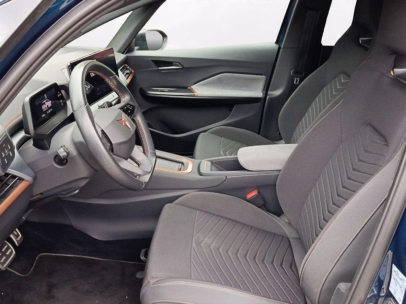 Cupra Born 150kW ACC Kamera KESSY Tep.čer - fotka 9 z 15