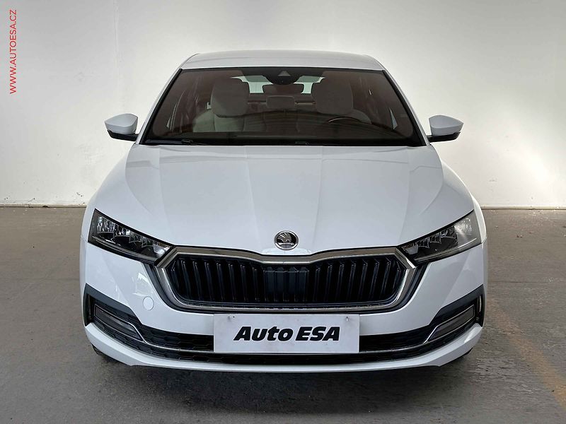 Škoda Octavia (2021) 2.0 TDi, ČR, Style - fotka 2 z 19