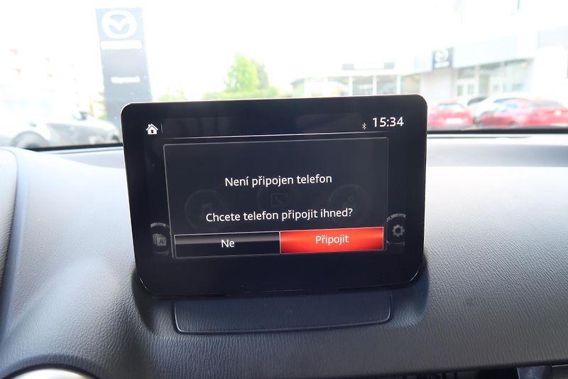 Mazda 2 1,5 G90 AT, kamera, záruka - fotka 28 z 34