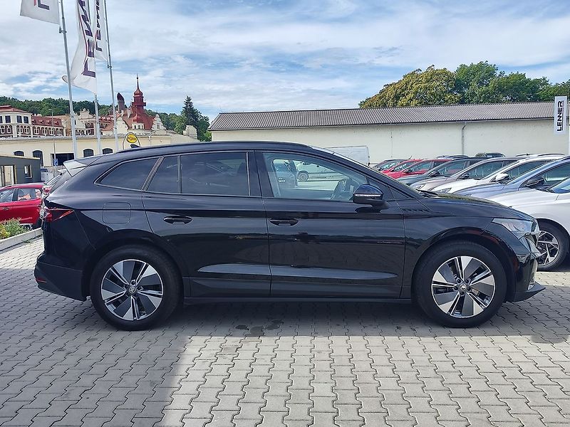 Škoda Enyaq EV/55 kWh/125kW Tour 50 - fotka 4 z 36