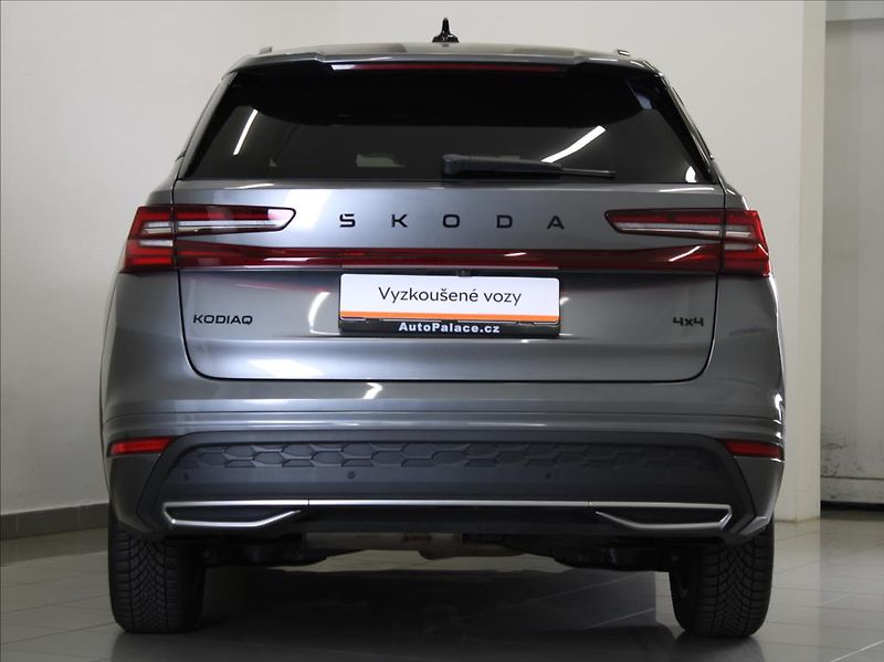 Škoda Kodiaq 2,0 TDi 4x4 Sportline 2xSady K - fotka 4 z 26