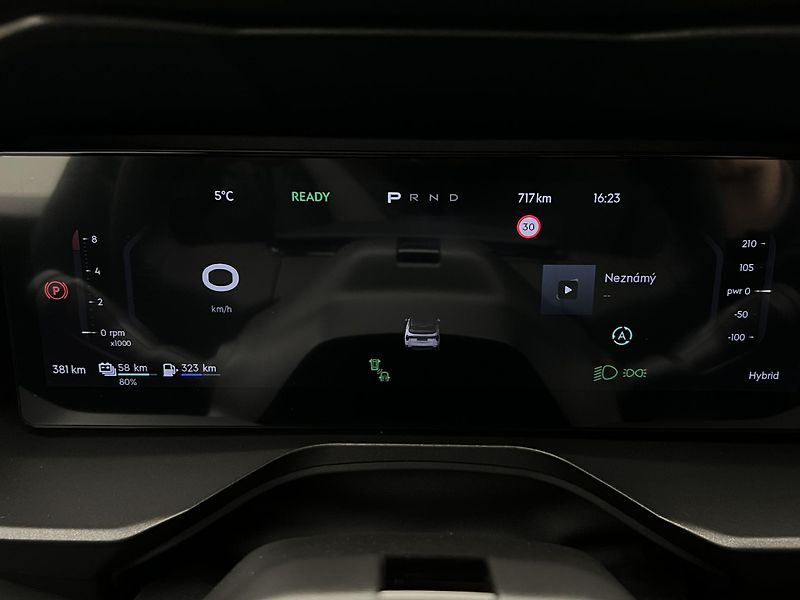 Lynk & Co 01 (2026) MORE PHEV AUT CZ 1.maj - fotka 29 z 55