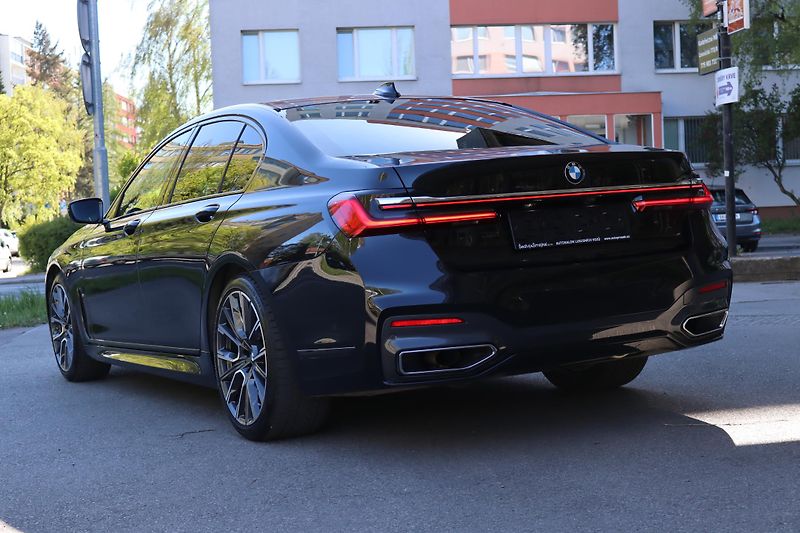 BMW Řada 7 730D XDRIVE M-PAKET G11 210kW - fotka 12 z 46