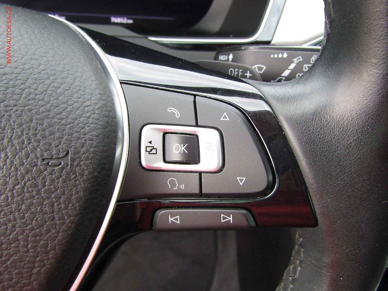 Volkswagen Passat (2016) 2.0 TDi, 2.maj,ČR, DSG - fotka 14 z 22