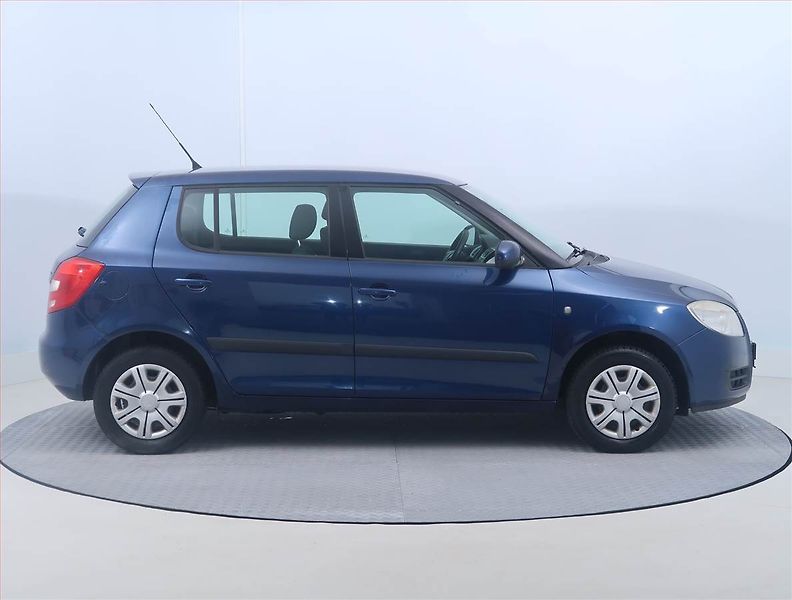 Škoda Fabia (2008) 1.4 16V, po STK, udržované - fotka 6 z 14