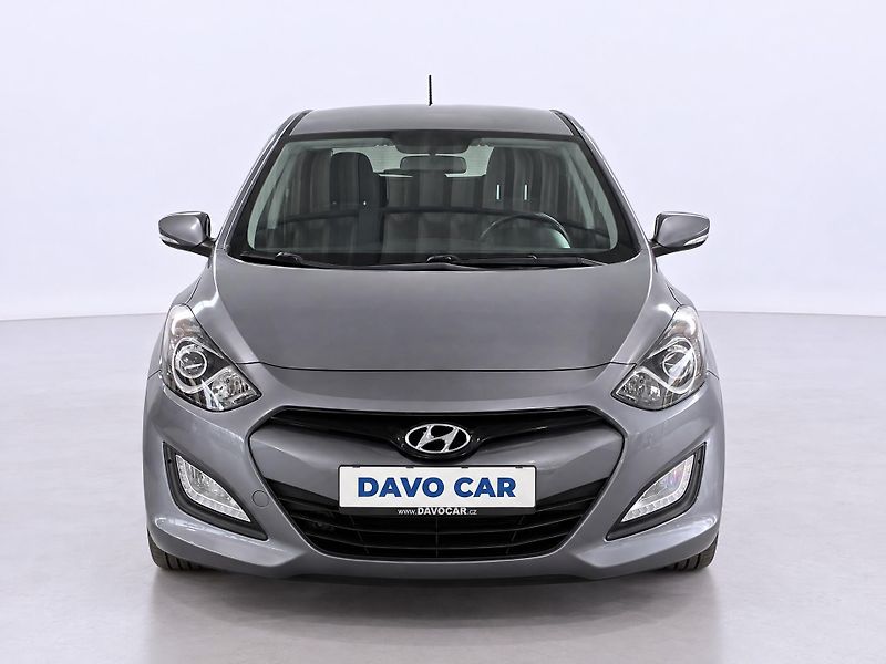 Hyundai i30 1,4 CVVT 73KW NAVI ORIG. ALU - fotka 11 z 27
