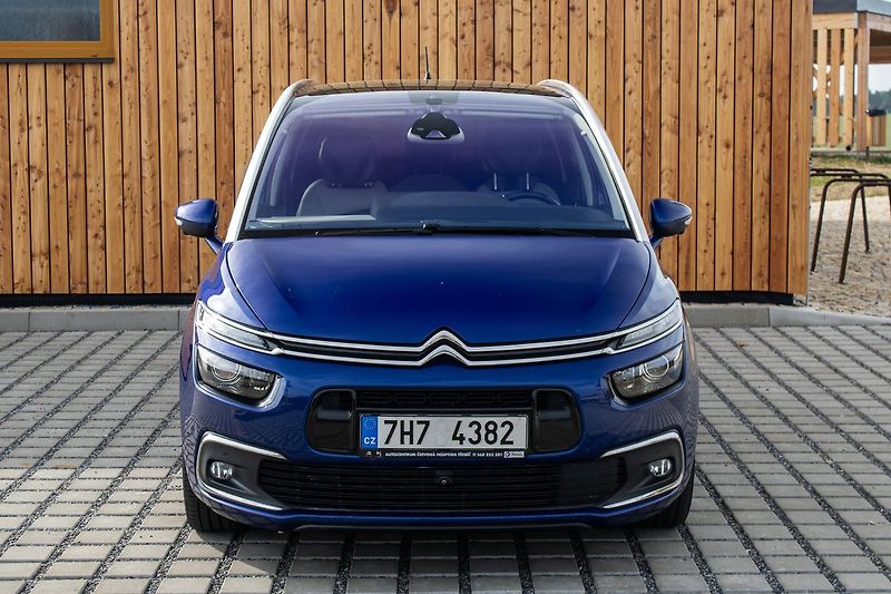 Citroën Grand C4 Picasso - fotka 2 z 41