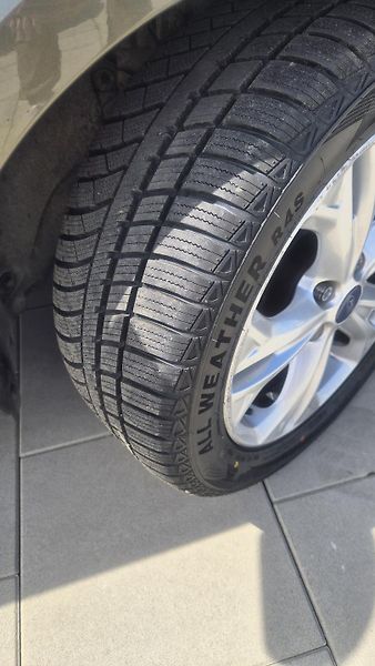 Ford Galaxy  1.6i Turbo - Titanium 7míst - fotka 9 z 25