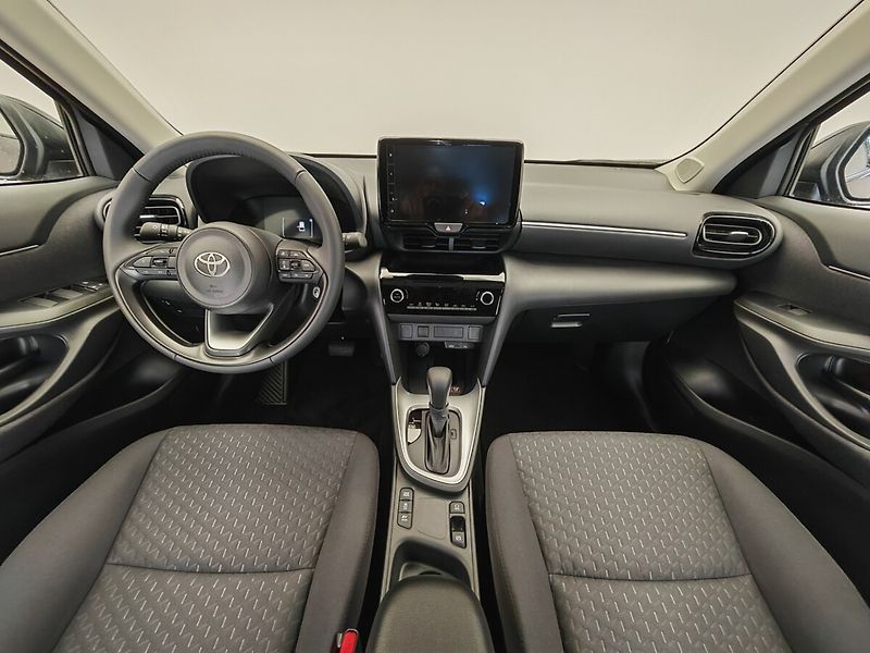 Toyota Yaris Cross 1.5 Hybrid eCVT Comfort 4x2 - fotka 12 z 33