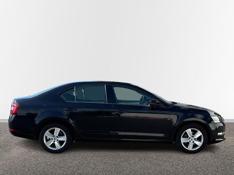 Škoda Octavia 1.4 TSI 110kW Trumf - fotka 16 z 26