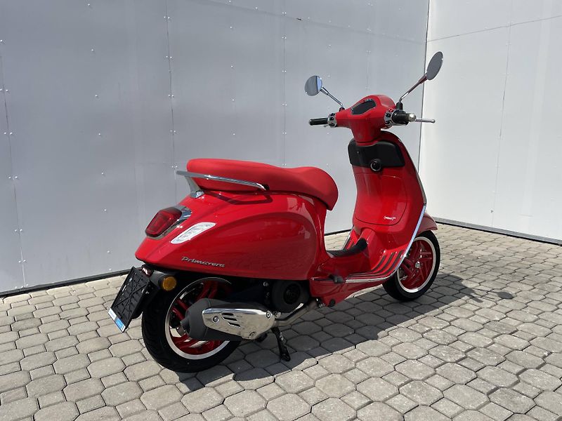 Vespa (2026) Primavera 125 RED EU5+ - fotka 3 z 11
