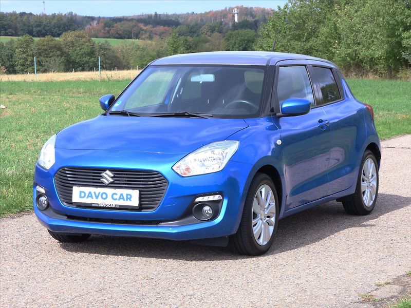 Suzuki Swift 1,2 DualJet 66kW Comfort 1.Maj - fotka 3 z 27