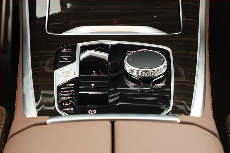 BMW X5 (2024) xDrive30d, M Paket, ventilace - fotka 12 z 28