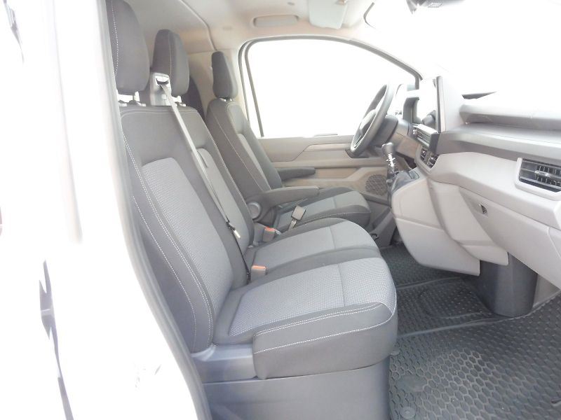 Volkswagen Transporter (2026) DR 2,0 TDI 110kW - fotka 8 z 28