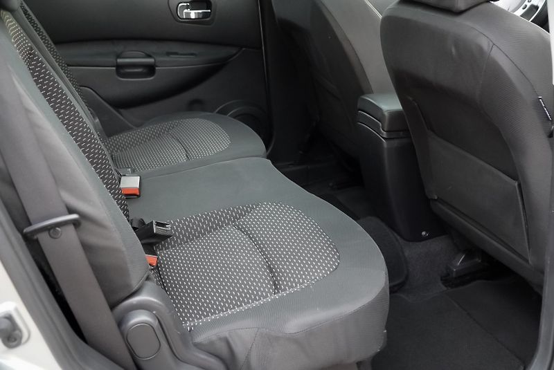 Nissan Qashqai 1.5 dci 7MÍST - fotka 18 z 29