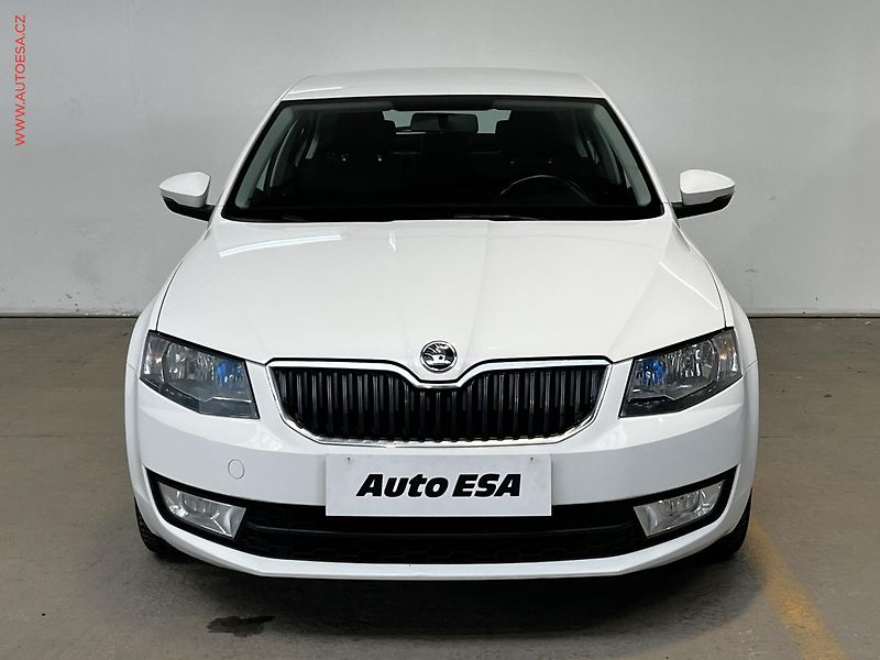 Škoda Octavia (2015) 1.6 TDI, ČR, servis.kniha, AC - fotka 2 z 13